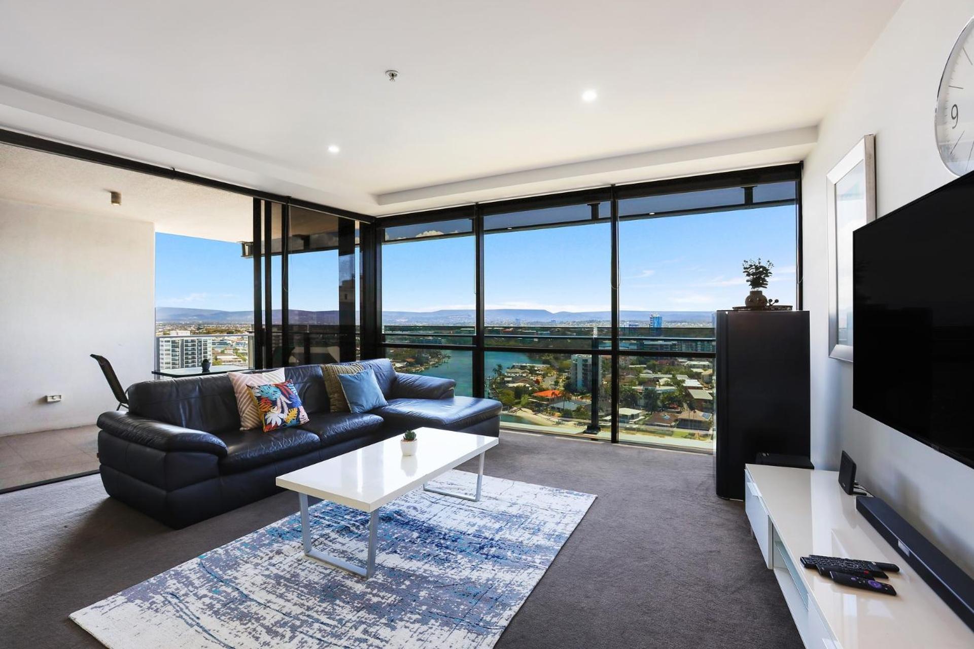 Circle On Cavill 2, 3, 4 & 5 Bedroom Skyhomes & Sub Penthouses By Gold Coast Holidays Exterior photo