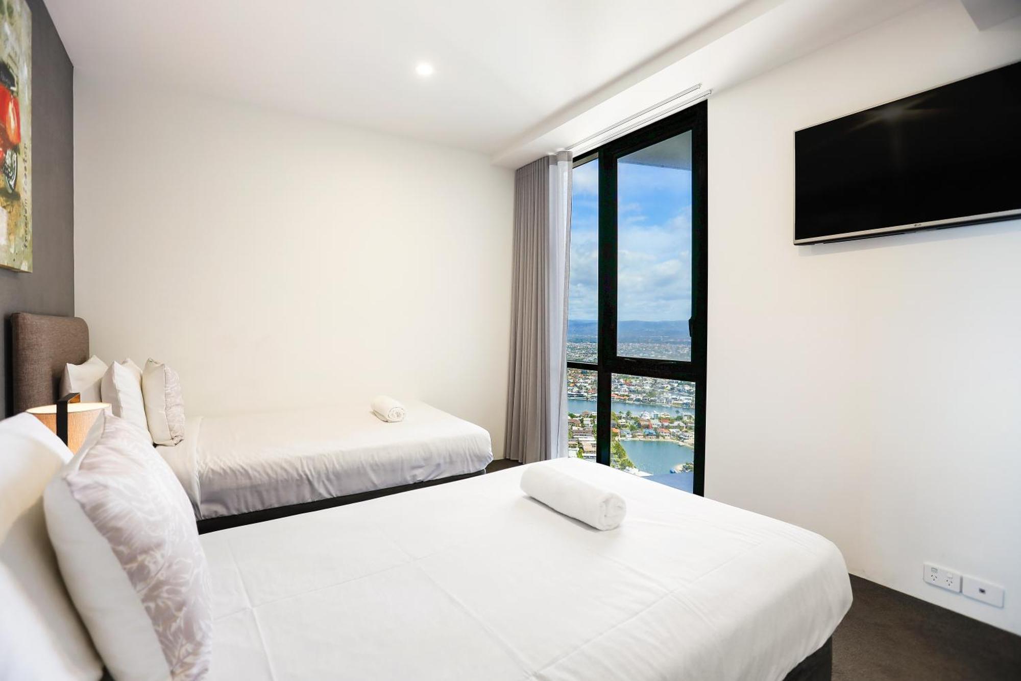 Circle On Cavill 2, 3, 4 & 5 Bedroom Skyhomes & Sub Penthouses By Gold Coast Holidays Exterior photo