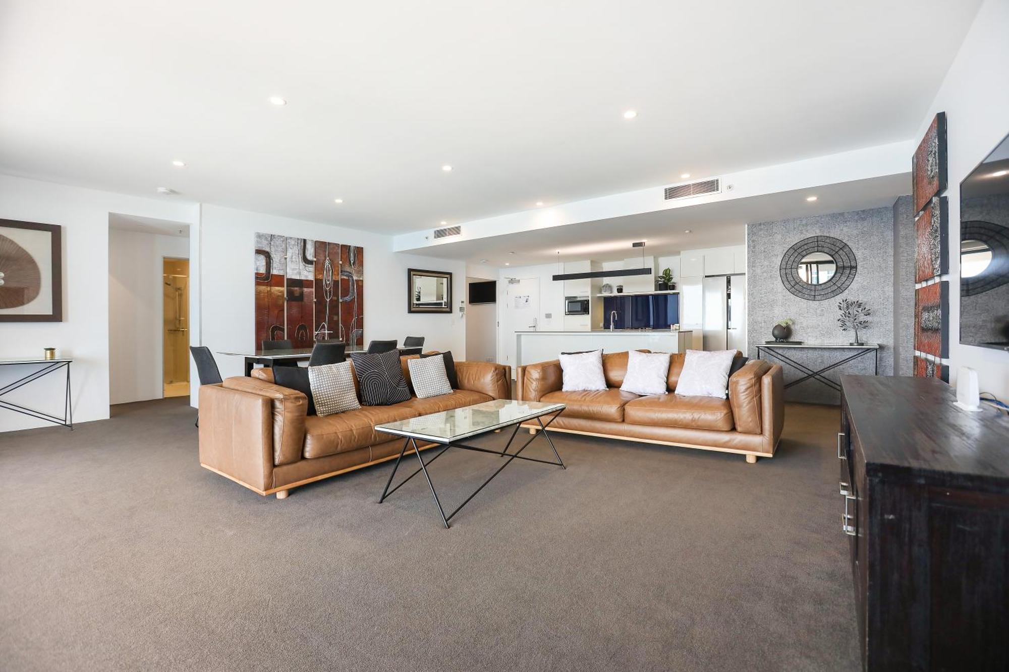 Circle On Cavill 2, 3, 4 & 5 Bedroom Skyhomes & Sub Penthouses By Gold Coast Holidays Exterior photo