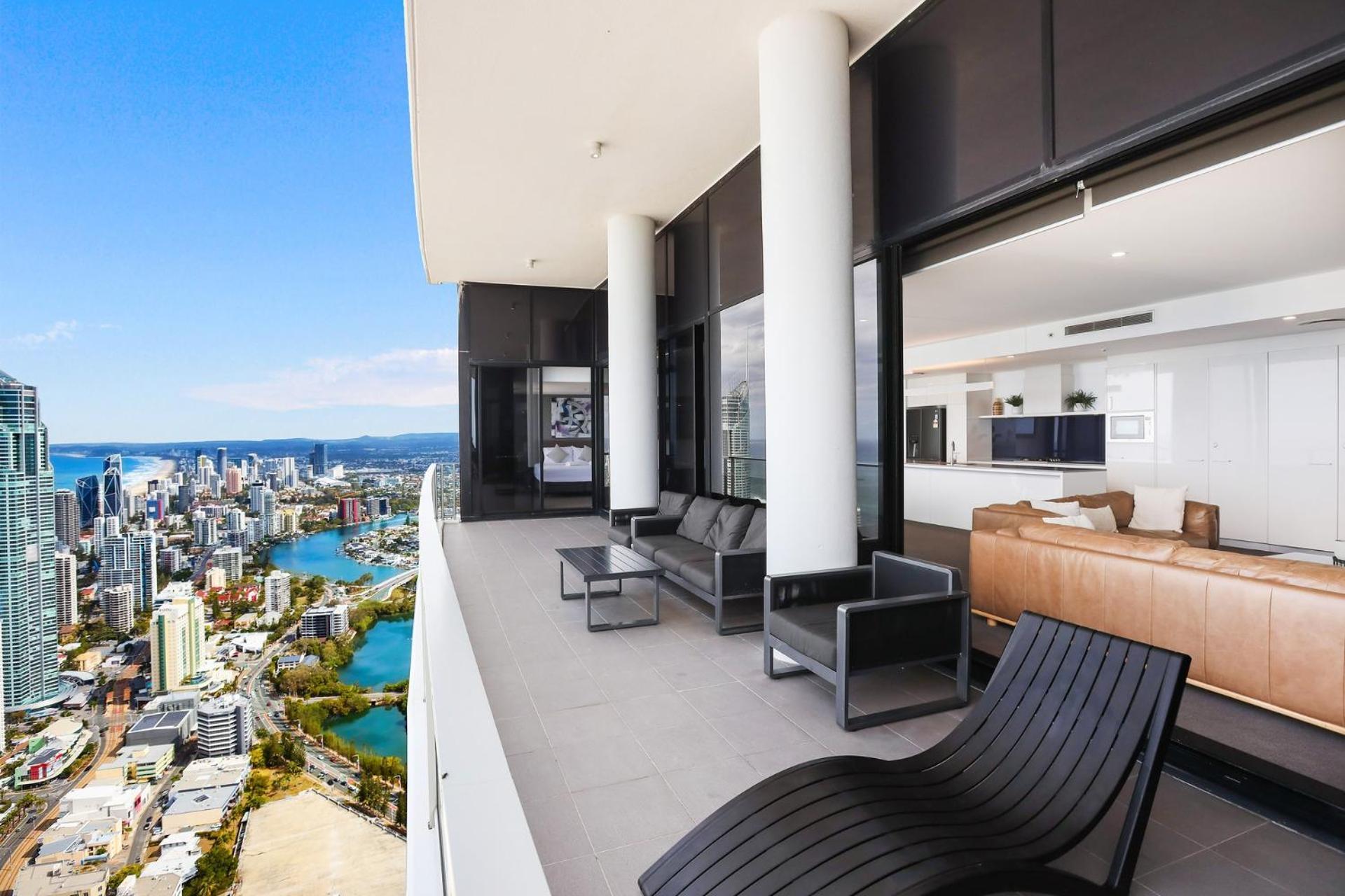 Circle On Cavill 2, 3, 4 & 5 Bedroom Skyhomes & Sub Penthouses By Gold Coast Holidays Exterior photo
