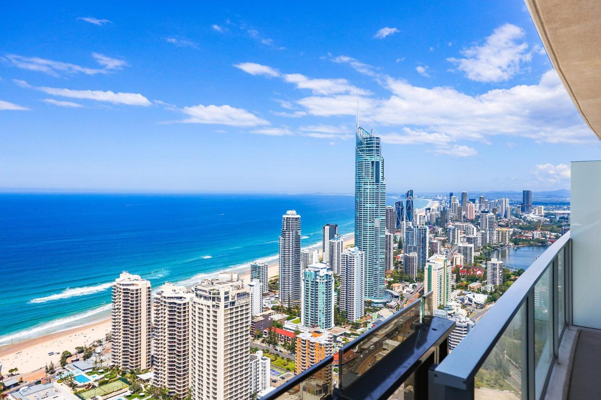 Circle On Cavill 2, 3, 4 & 5 Bedroom Skyhomes & Sub Penthouses By Gold Coast Holidays Exterior photo