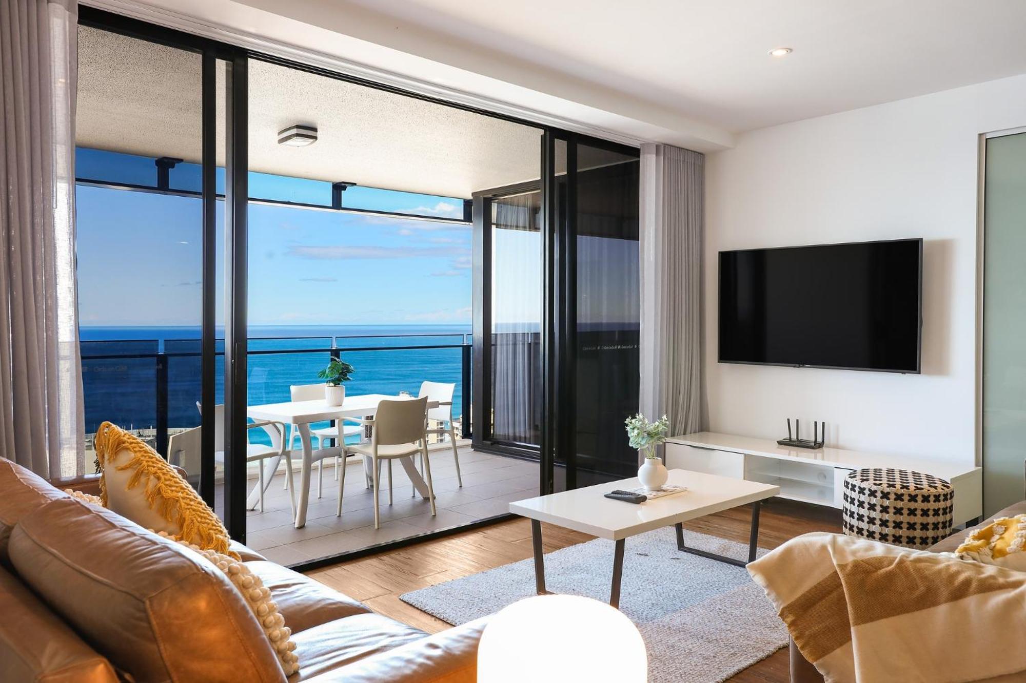 Circle On Cavill 2, 3, 4 & 5 Bedroom Skyhomes & Sub Penthouses By Gold Coast Holidays Exterior photo