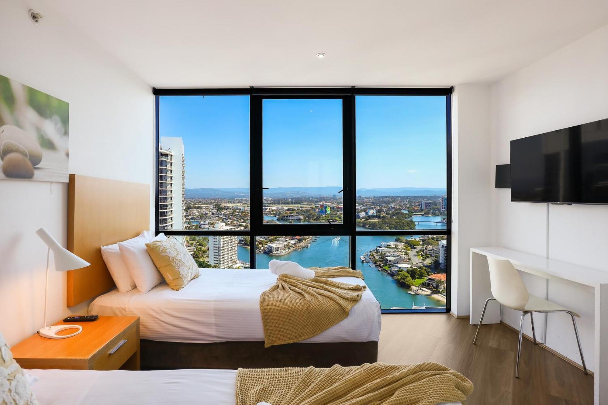 Circle On Cavill 2, 3, 4 & 5 Bedroom Skyhomes & Sub Penthouses By Gold Coast Holidays Exterior photo