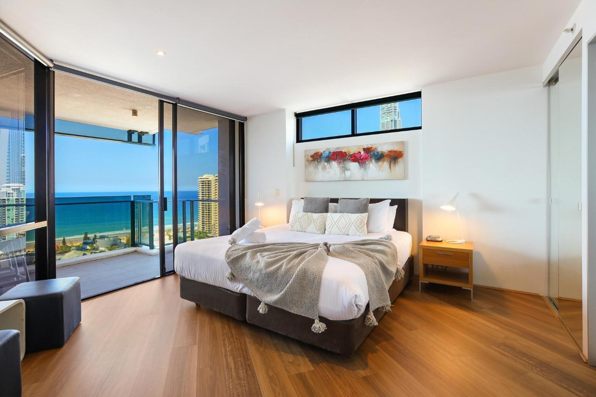 Circle On Cavill 2, 3, 4 & 5 Bedroom Skyhomes & Sub Penthouses By Gold Coast Holidays Exterior photo